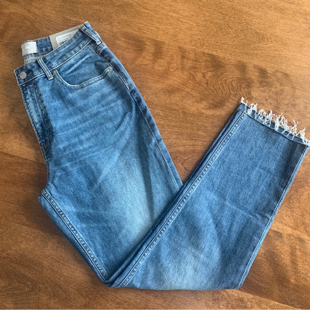 Everlane Curvy Cheeky Straight Jean